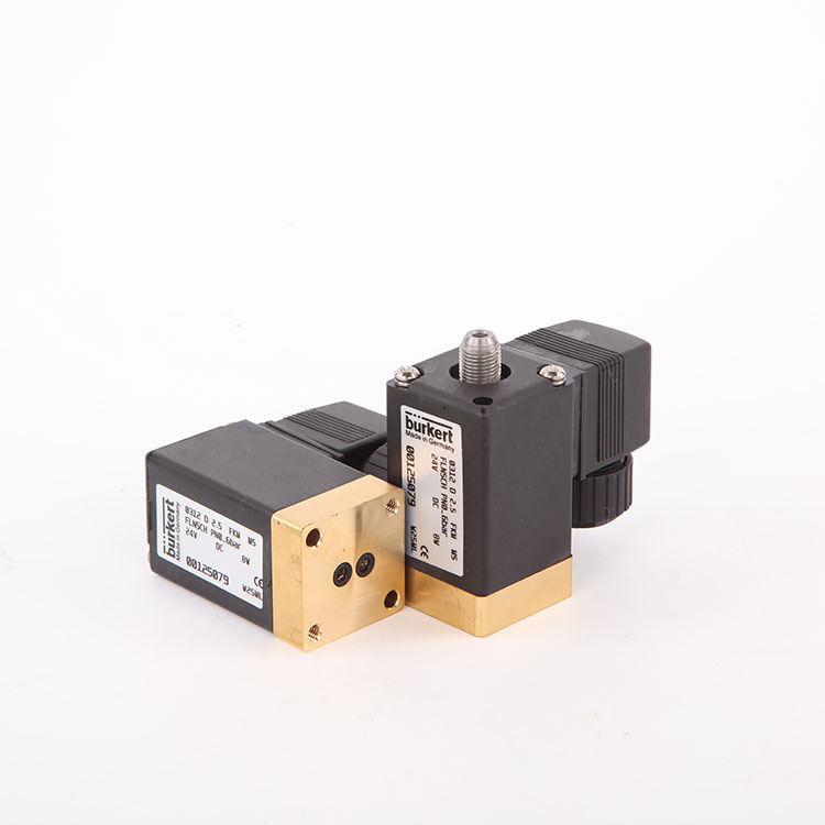 Pilotný ventil solenoidu DC24V