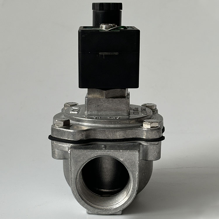 Séria 353 Solenoid Pilot prevádzkovaný membráový ventil